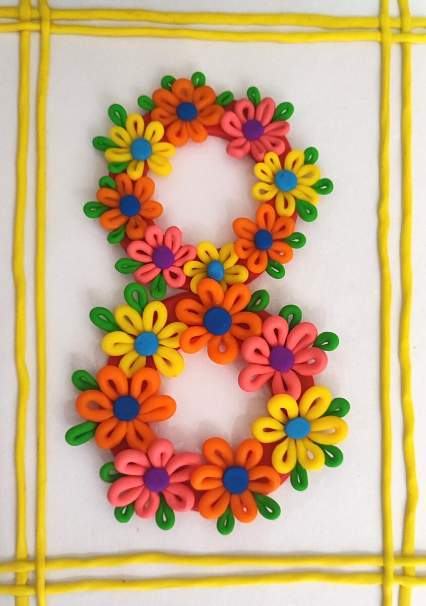 Готовый вариант аппликации открытки из пластилина на картоне к празднику 8 марта.