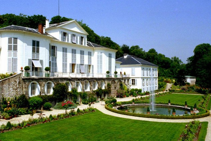 Международное бюро мер и весов в Севре снаружи
https://www.inrim.it/en/about-us/history/inrim-participating