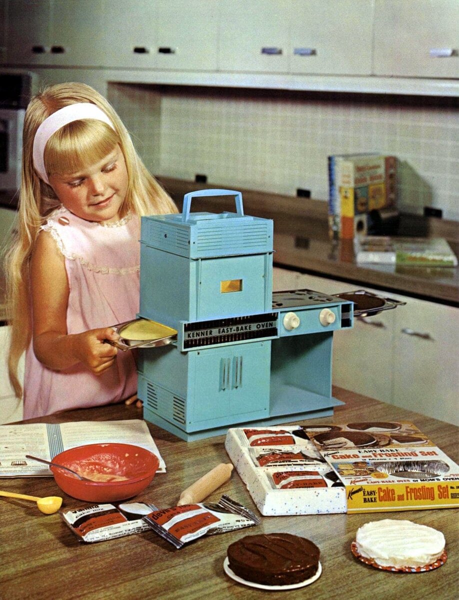 Easy-Bake Oven первой модели 1963-го года