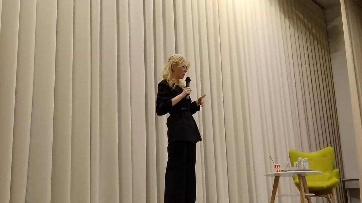     Глава Лиги безопасного Интернета Екатерина Мизулина встретилась с тюменской молодежью.