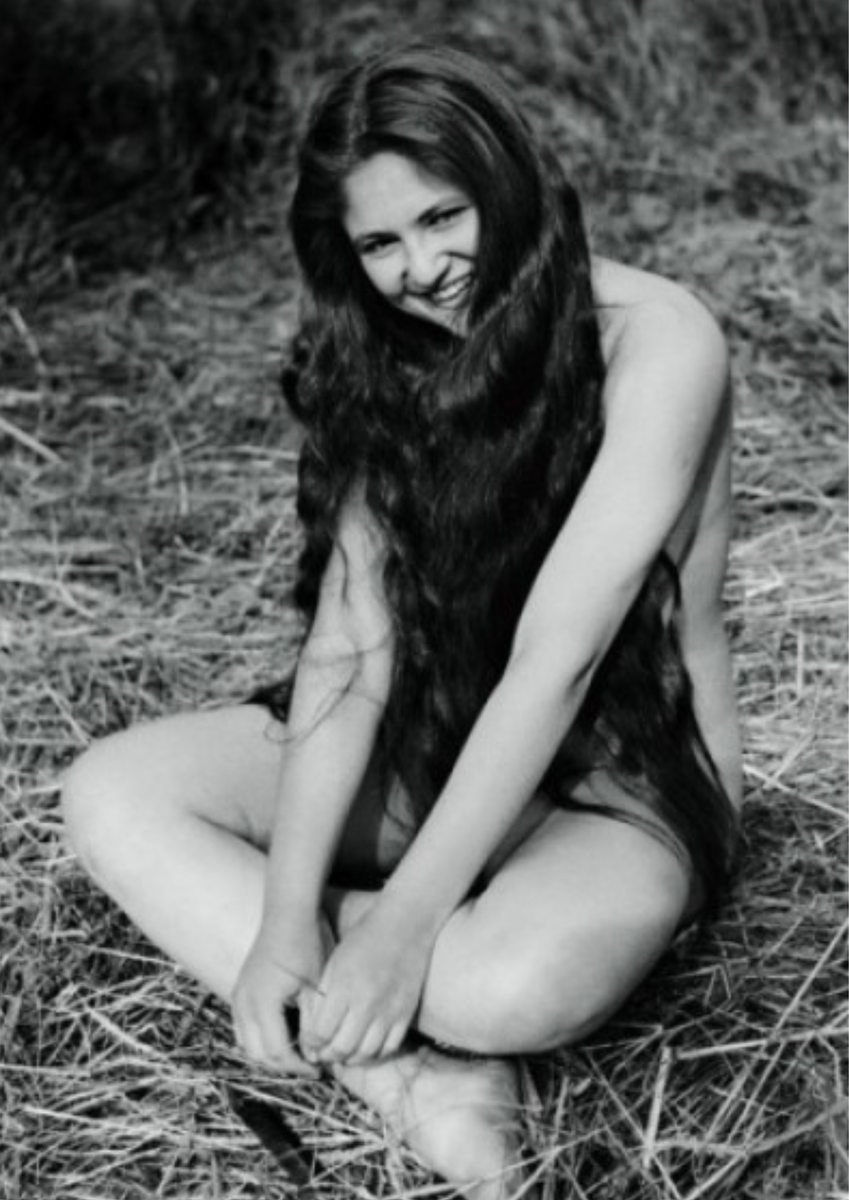 В юные годы Дина с охотой позировала обнаженной седовласым художникам.