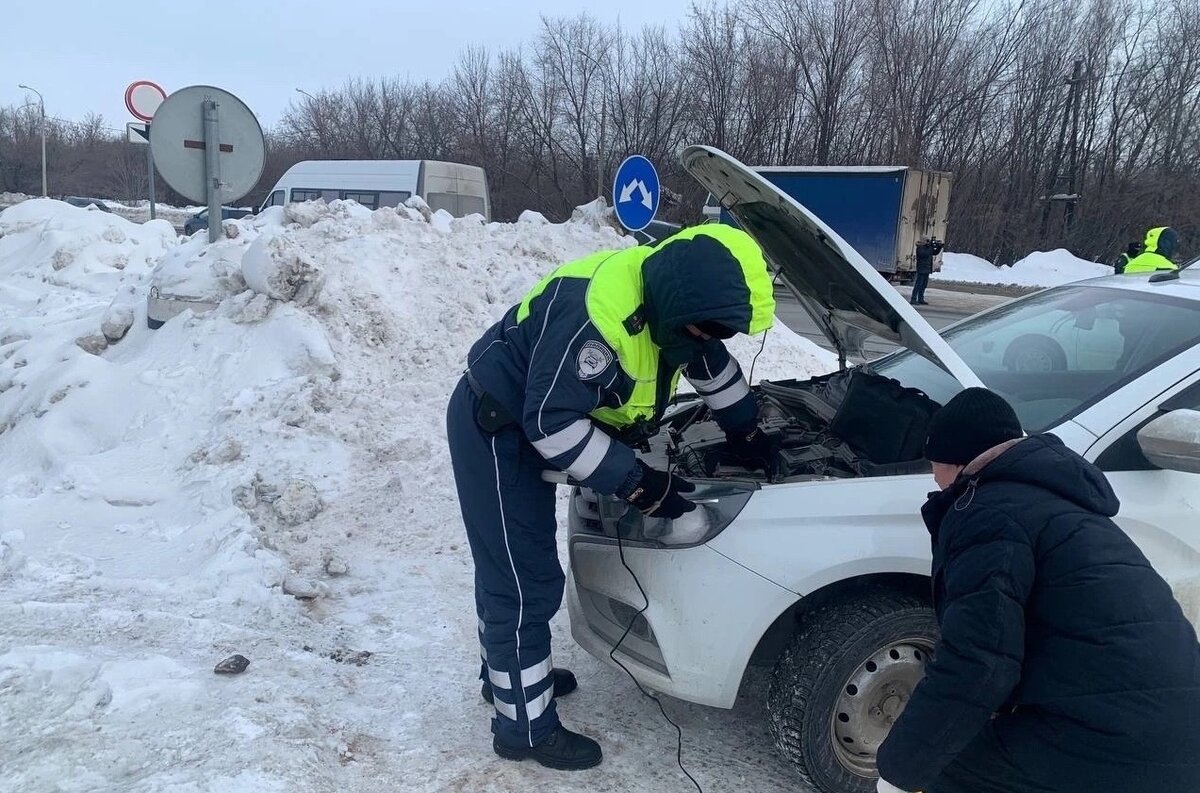 За какие поломки автомобиля инспектор ГИБДД прямо на дороге может выписать  штраф. Ответ автоюриста | Автоюрист. Всё о ДПС. | Дзен