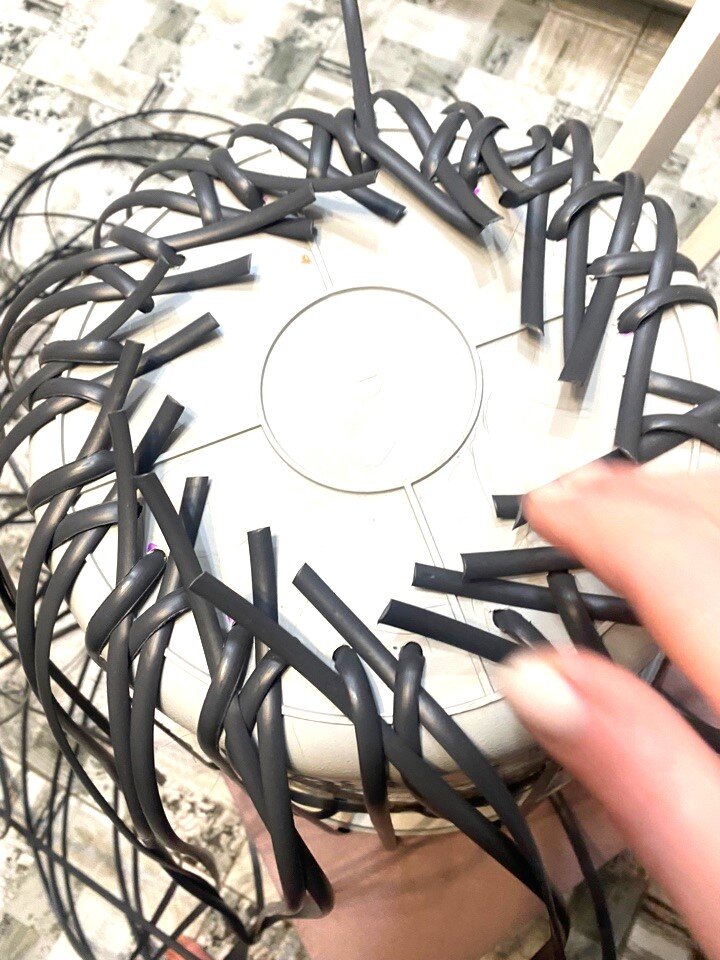 Плетение из бумаги корзинки. Схемы плетения из ротанга. Плетеный ротанг. Уроки плетения из ротанга для начинающих пошагово. Плетение из искусственного ротанга.