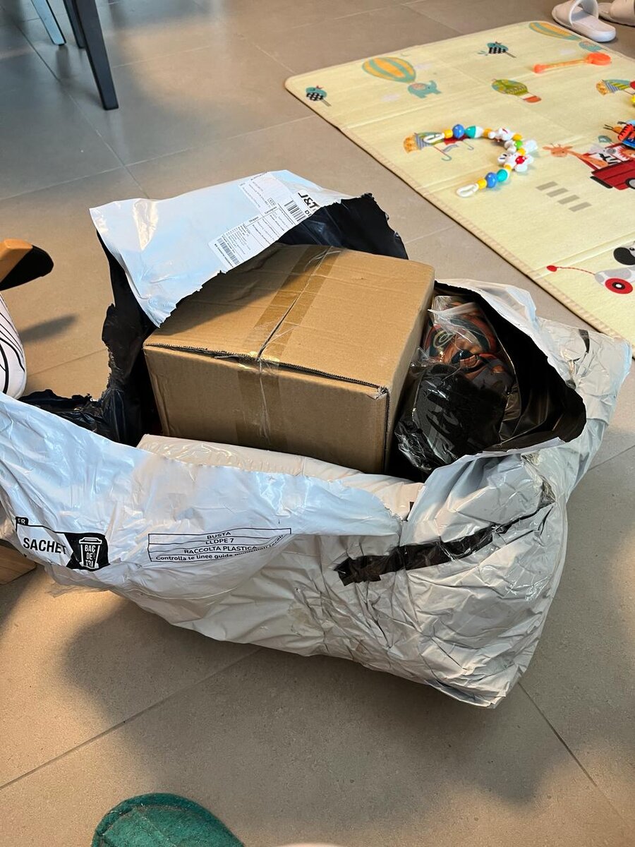 Несколько заказов объединяют в один пакет