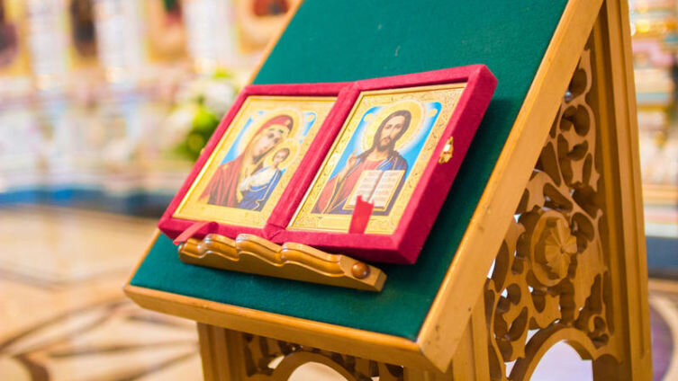    Какие бывают иконы? Фото: Astakhov Alexander, по лицензии Shutterstock.com