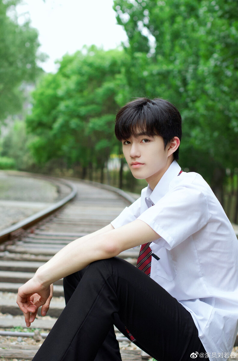 Хороший человек сюжет. Том хэнсон 500 дней лета. Московская борзая 1. Хороший человек сюжет. Хороший человек сюжет.