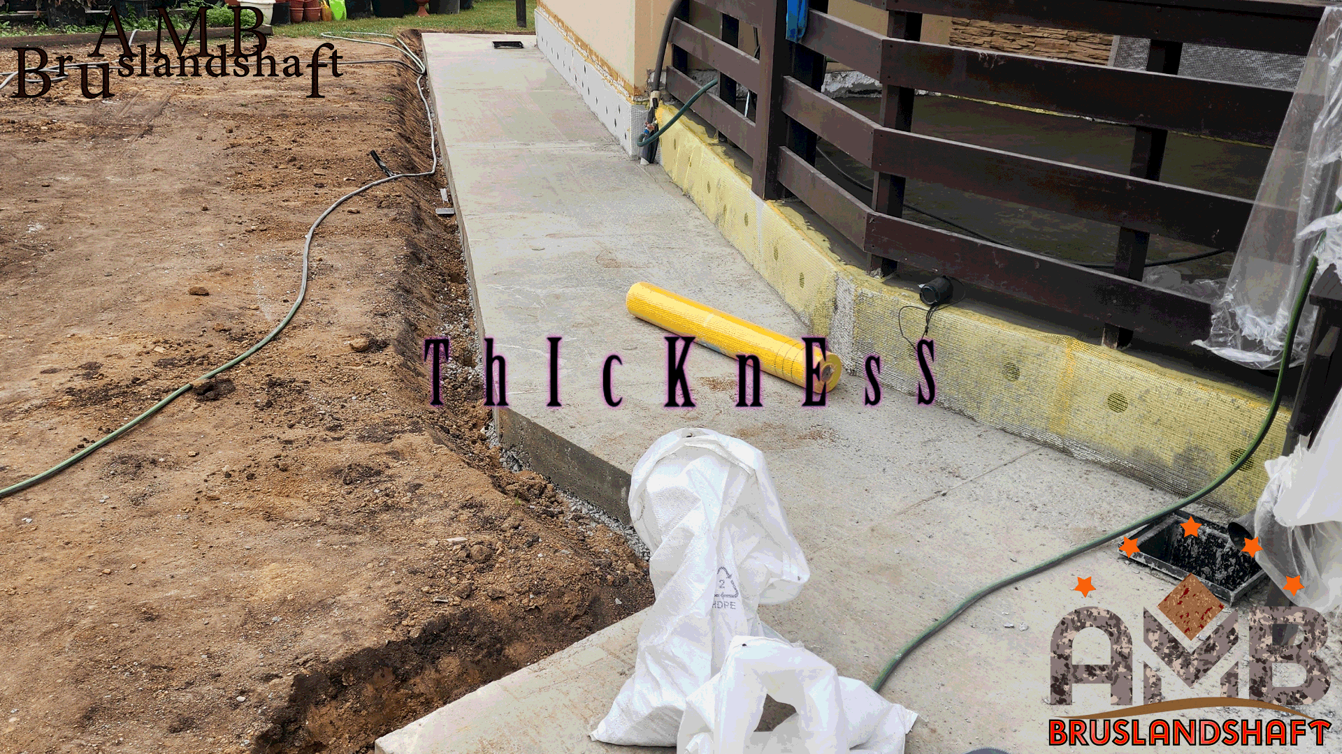 thickness of the concrete base-толщина бетонного основания под тротуарную брусчатку