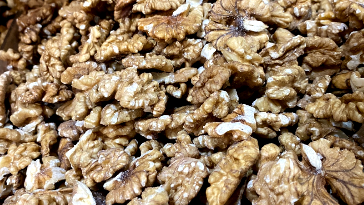 Грецкие орехи