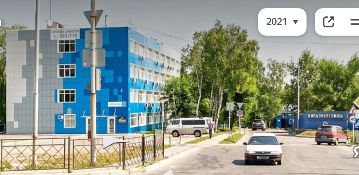 Одно из административных зданий завода в нашем городе, где в советский период располагался ведомственный ЛТП для рабочих завода. Если не путаю, два этажа занимал.