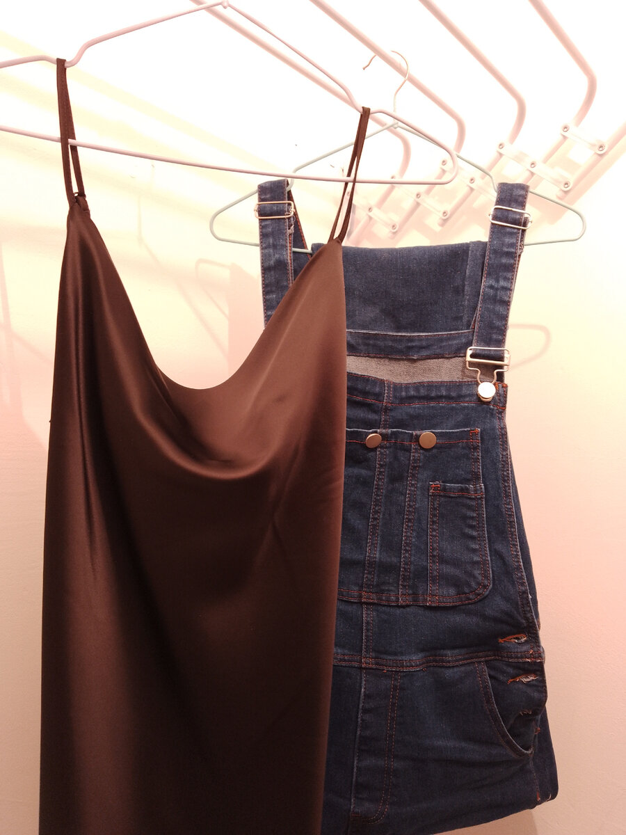 Брюки и платья