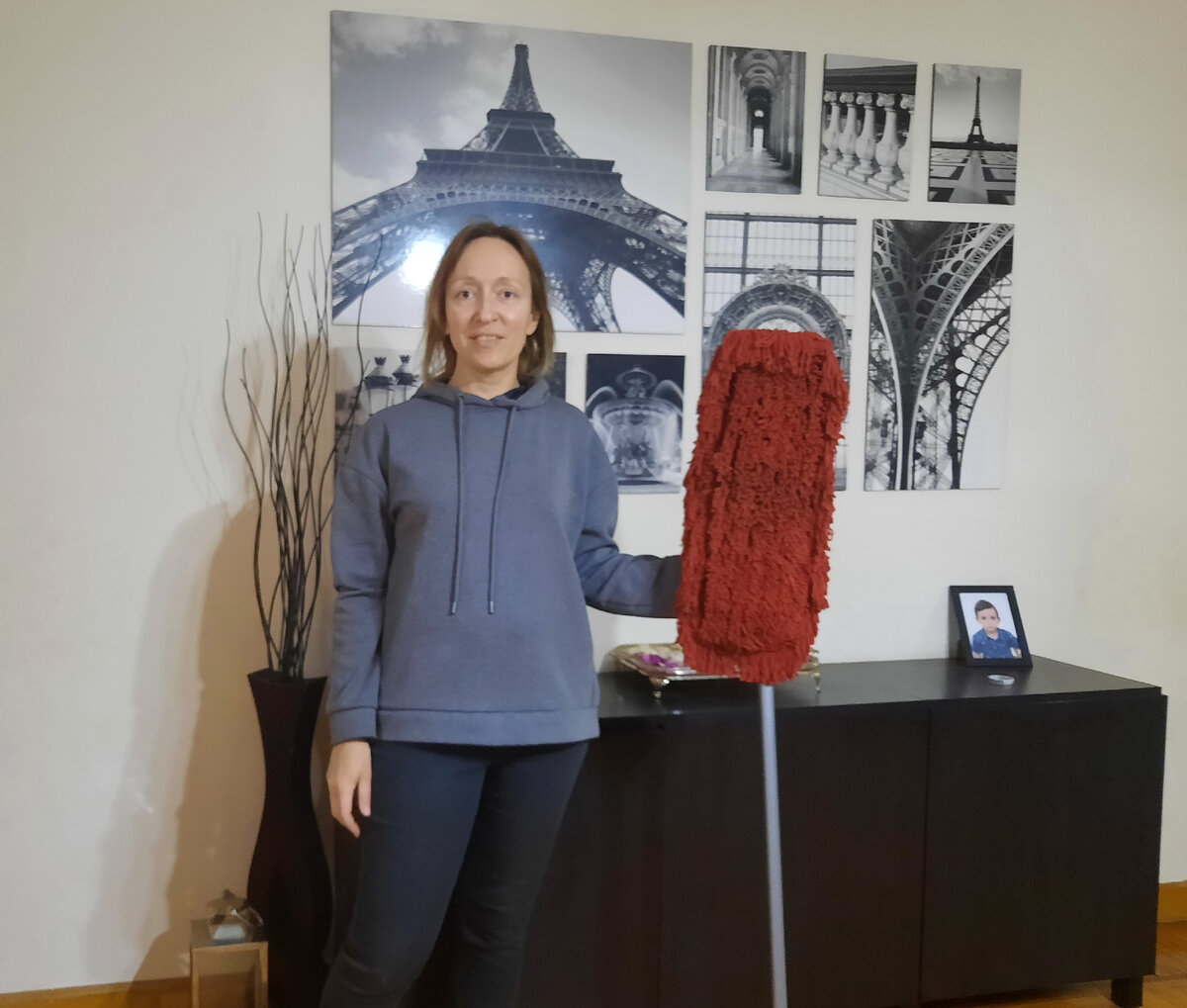 Такая щетка, собирающая пыль на полу, есть почти в каждом египетском доме