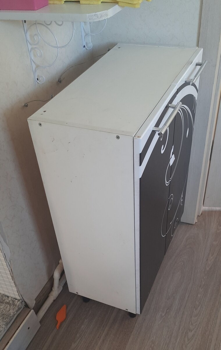 Уже прикрученный.