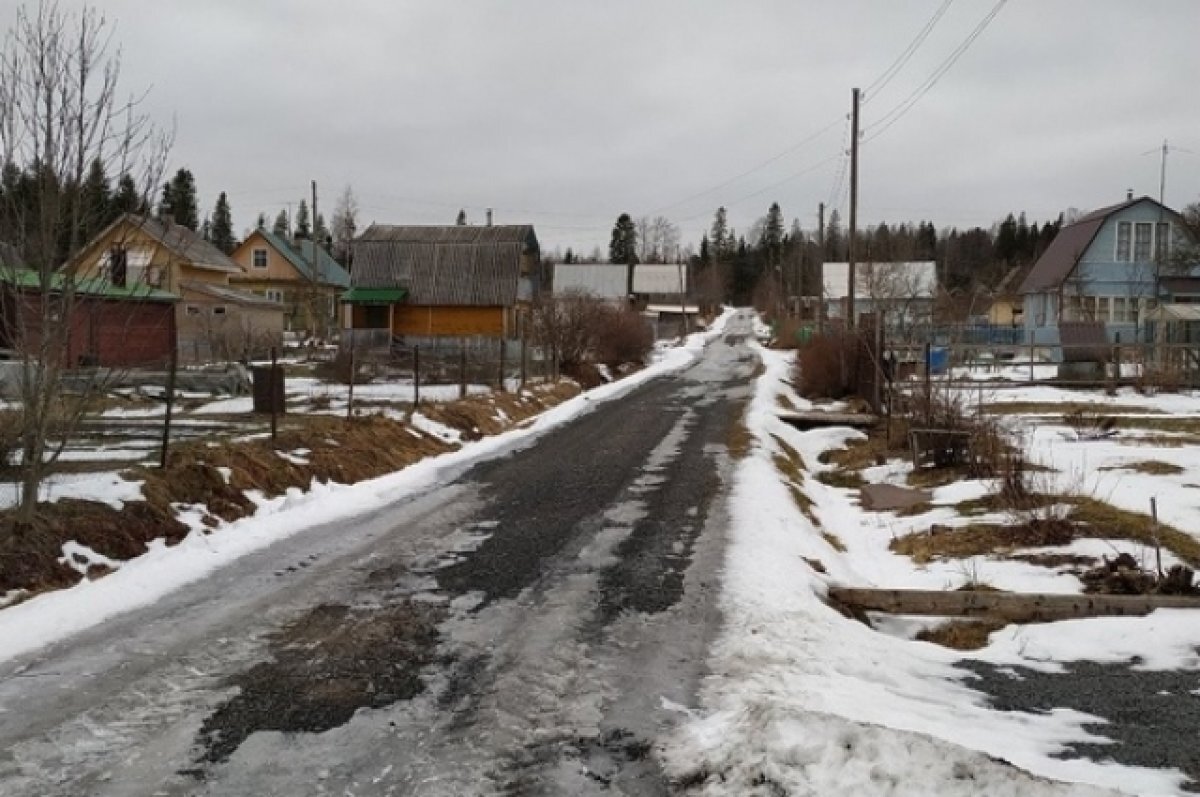    Бесхозных дорог быть не должно, но они есть.