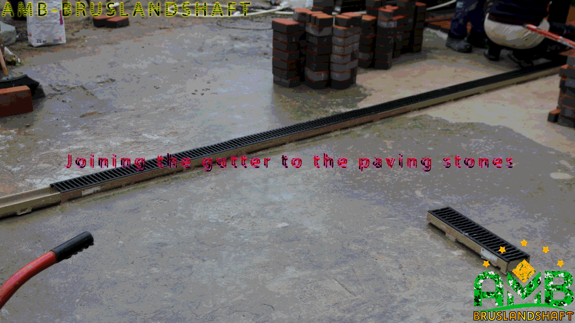 Joining the gutter to the paving stones-правильное примыкание желоба к брусчатке