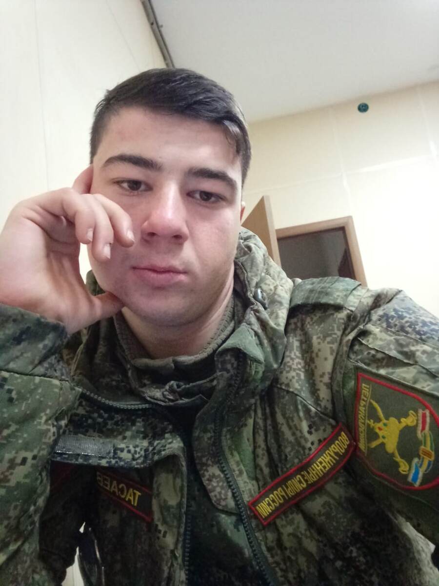 27 февраля – день памяти гвардии младшего сержанта Халила Хасановича Тасаева, командира мотострелковой роты, кавалера ордена Мужества.-11