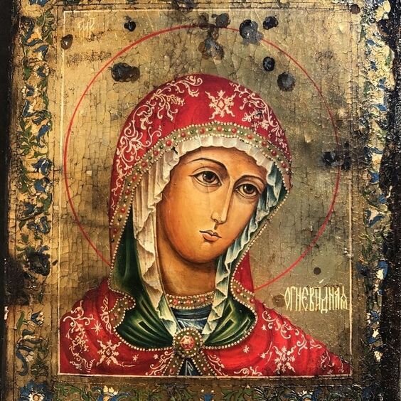 Изображенная на образе Богородица является символом Новозаветной церкви. Источник: https://ru.pinterest.com/pin/791578072002349654/