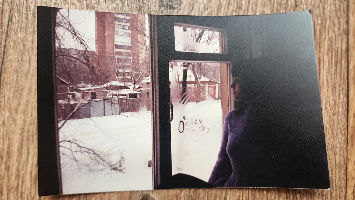 В общежитии Мединститута, Донецк, 4 корпус, 2004 год.