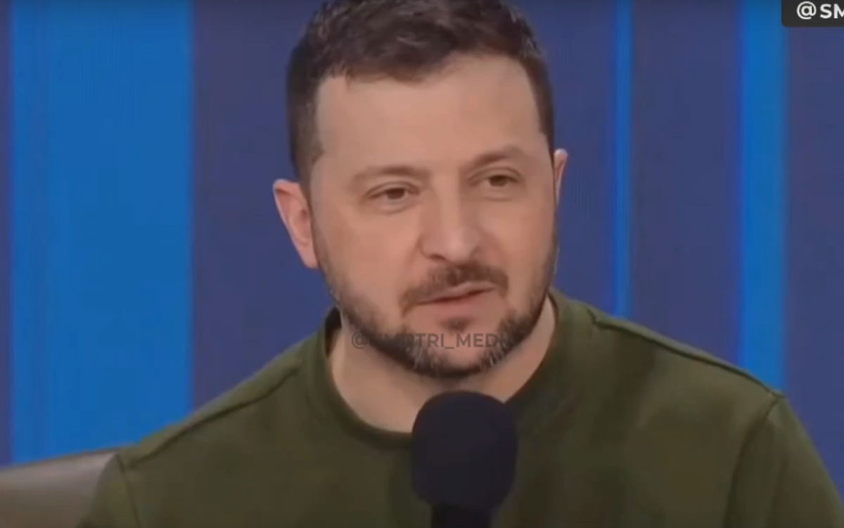 Шутка "у нехо ж немае мобилки" из уст человека представляющего страну у которой нет ничего кроме долгов, которые она никогда не вернёт... звучит особенно цинично по отношению к тем, кому эта страна должна.