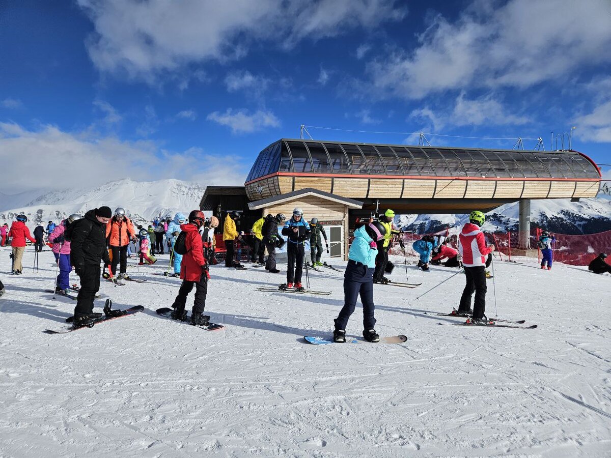 Горнолыжный курорт Архыз, февраль 2024🏔️ | КруглоСветно КруглоГодично |  Дзен