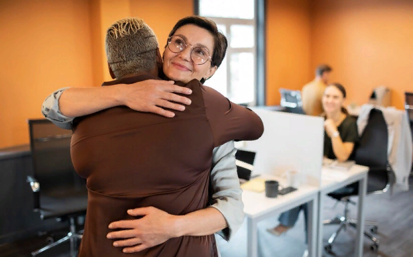 https://www.freepik.com/free-photo/medium-shot-people-hugging-work_18300404.htm#fromView=search&page=1&position=13&uuid=68763b02-f04f-4c2d-90a1-18ea3f54b7c2
