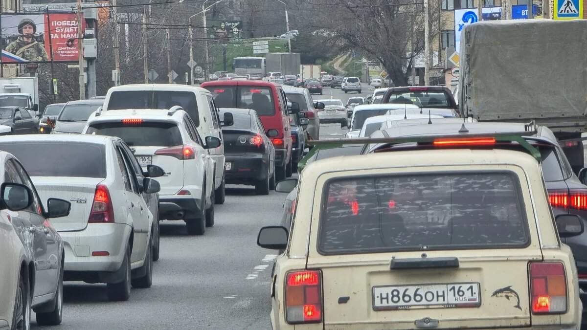 Разворот до особого распоряжения запретили в Ростове в районе бывших  аксайских рынков | Privet-Rostov.ru | Дзен