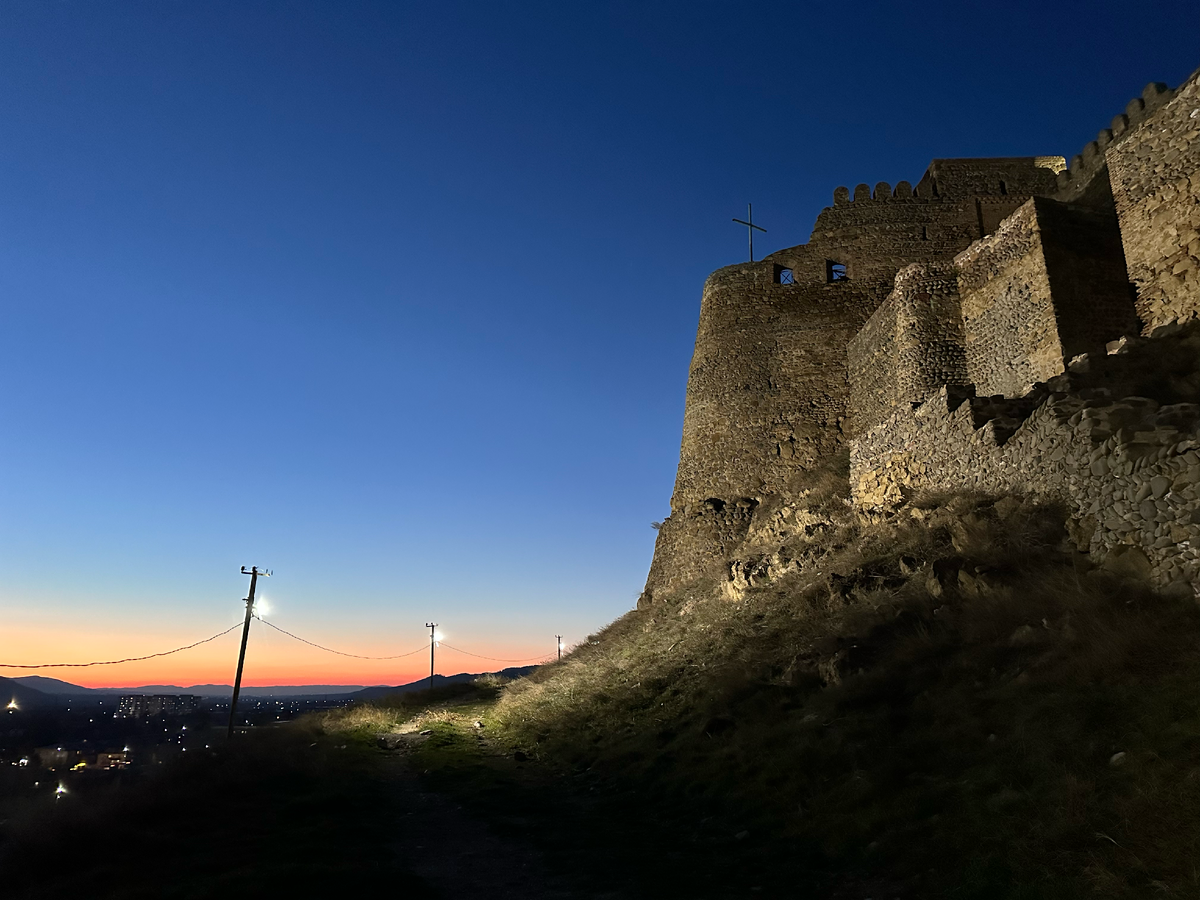 Вход не охраняется, поэтому мы смогли подняться туда беспрепятственно