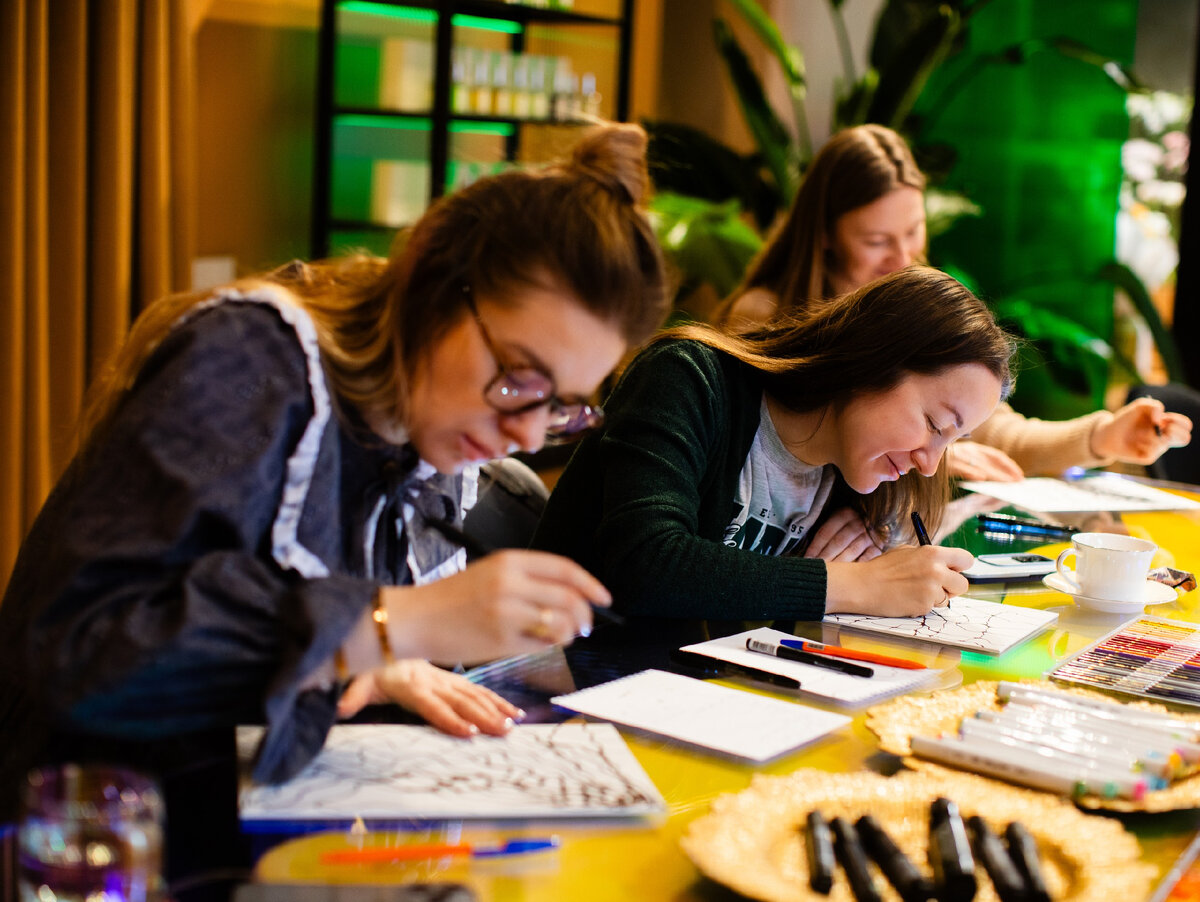 Сам процесс рисования нейрографики. Фото из личного архива