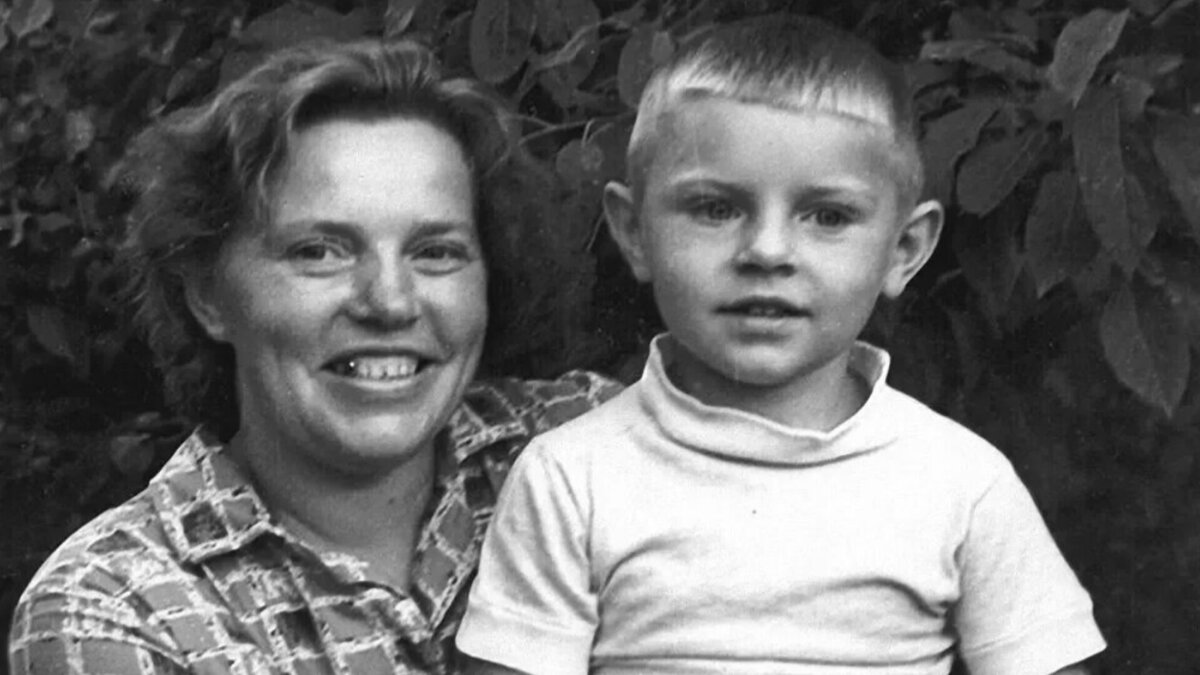 ВЛАДИМИР КРУТОВ - ДЕТСТВО. 