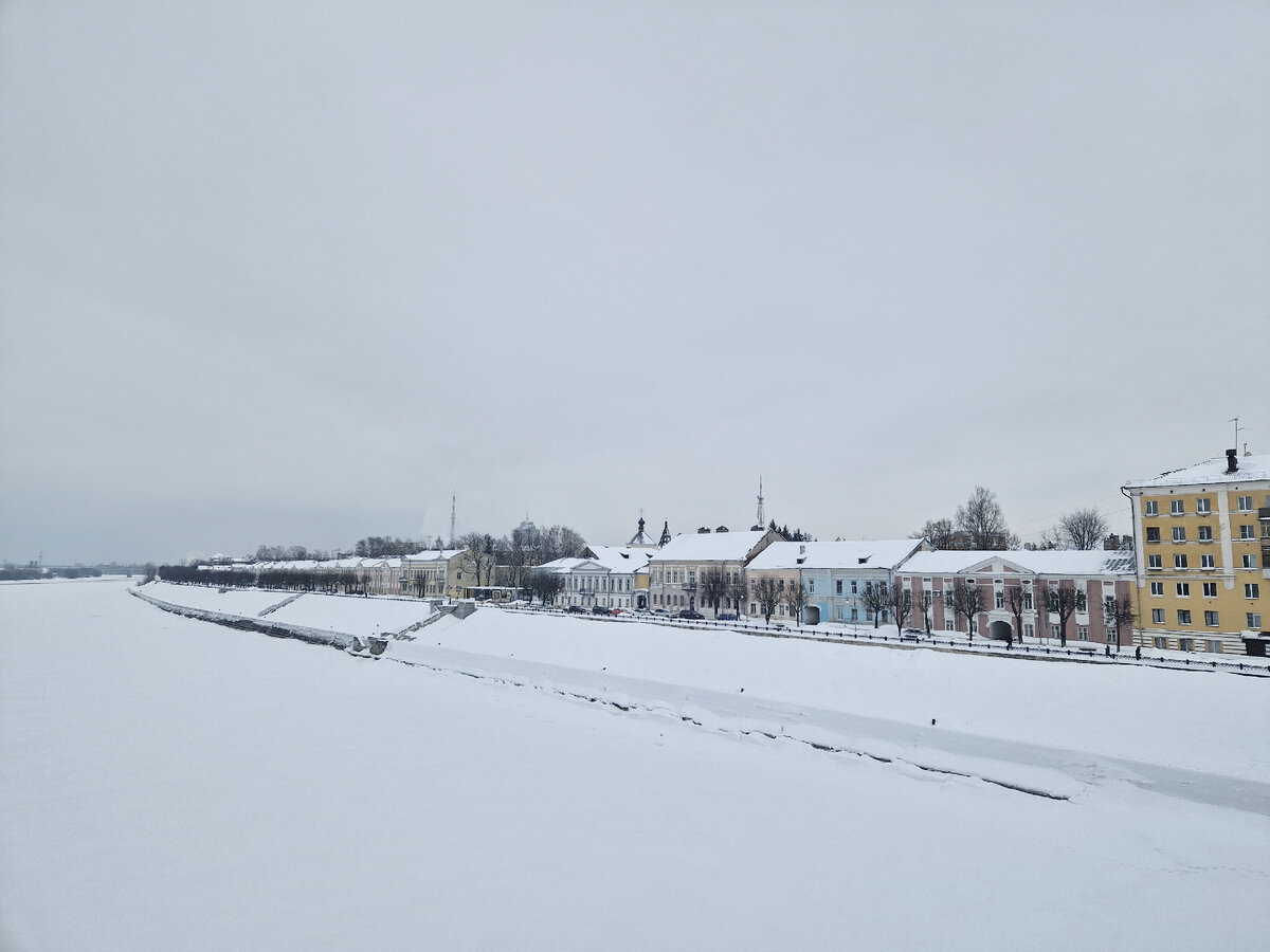 Прогулка по Твери. Вид с Нового Волжского моста.