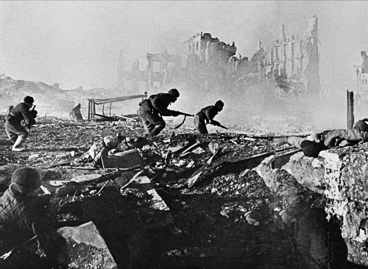 Неизвестный сталинград. Сталинград самая кровавая битва. 1943). Сталинградская битва сражение 1942. Сталинградская битва 1942.