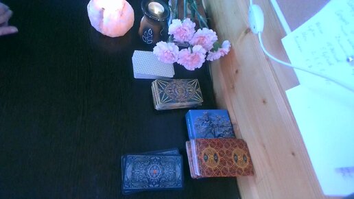 Колена таро. Карты таро уайда расклады. Таро будем ли вместе с бывшим. Расклад на бывшего. Таро будем ли вместе с бывшим.