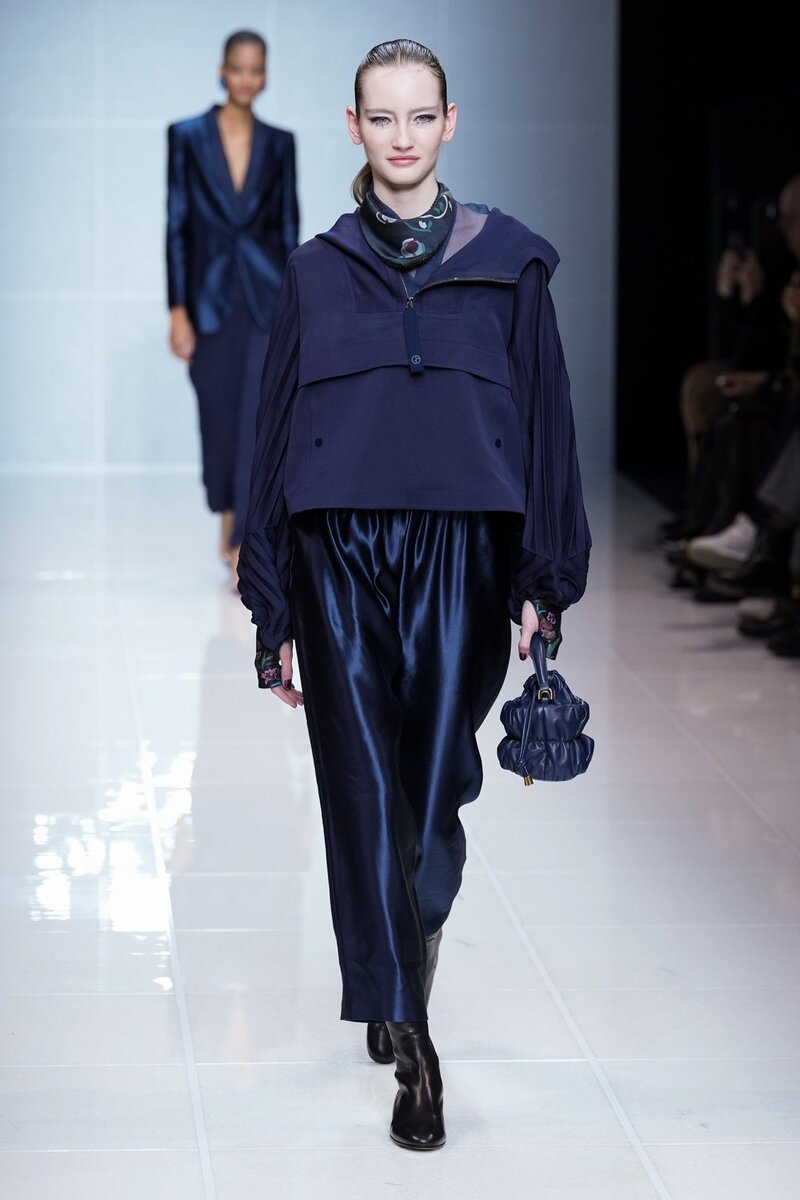 ✅ GIORGIO ARMANI - коллекция осень-зима 2025/25, в ночном саду! С ПОДИУМА В ЖИЗН