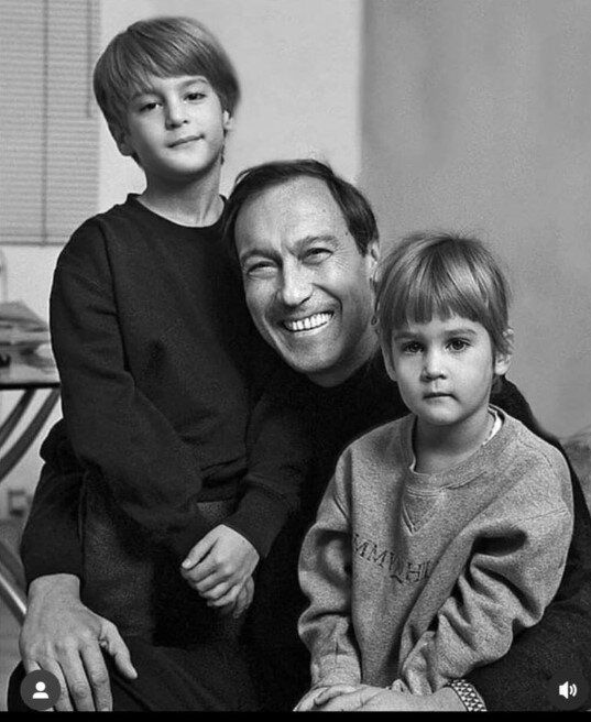 Олег  Янковский с любимыми внуками