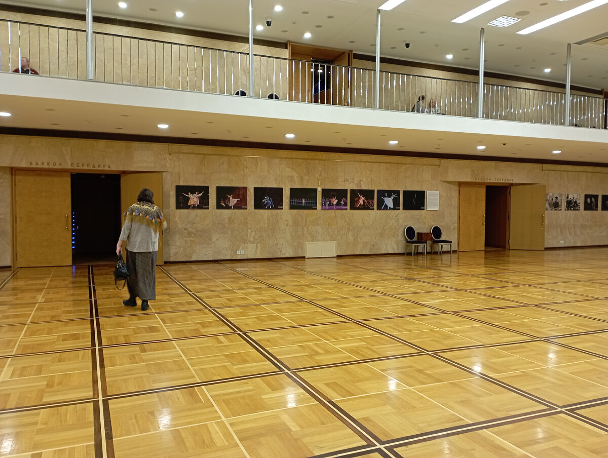 Гкд афиша. Кремлевский дворец сайт билеты. Кремлевский дворец билеты. Марка кремлевский дворец. Цвета билетов кремлевского дворца.