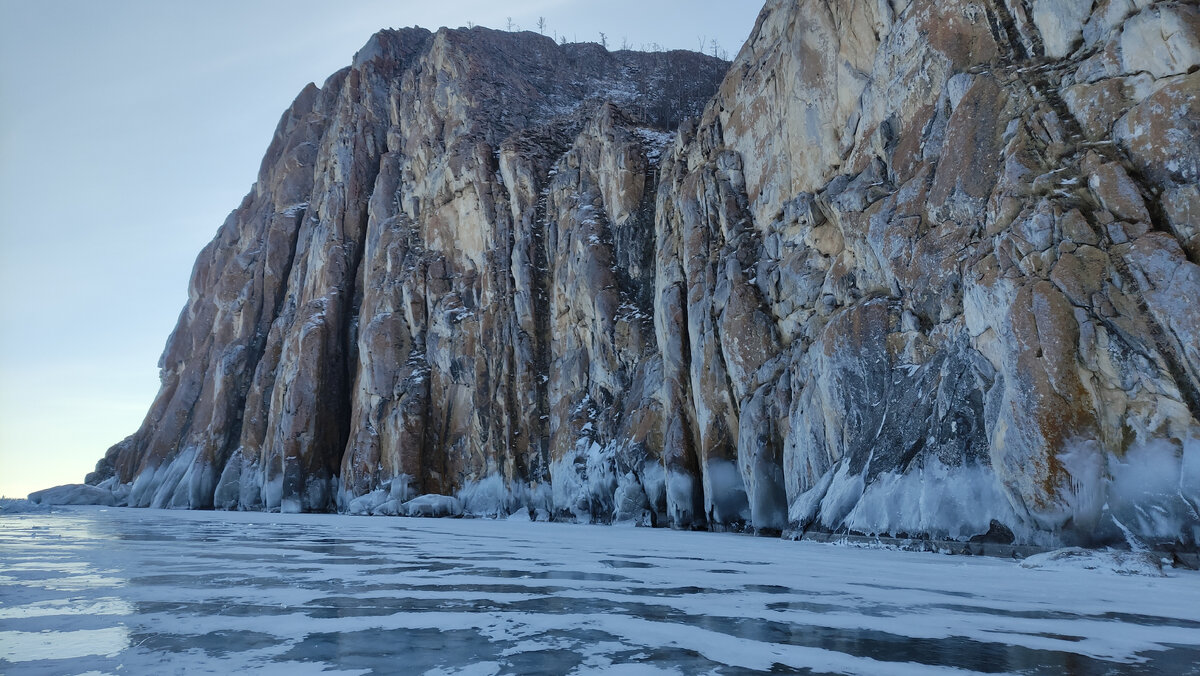 Вы тут что-то видите? Я - нет. 