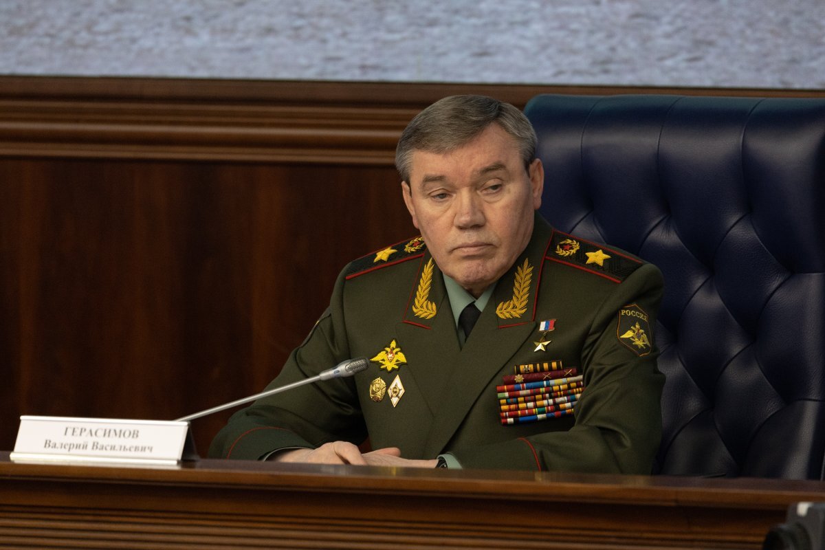    Герасимов посетил командный пункт 58-й общевойсковой армии ЮВО