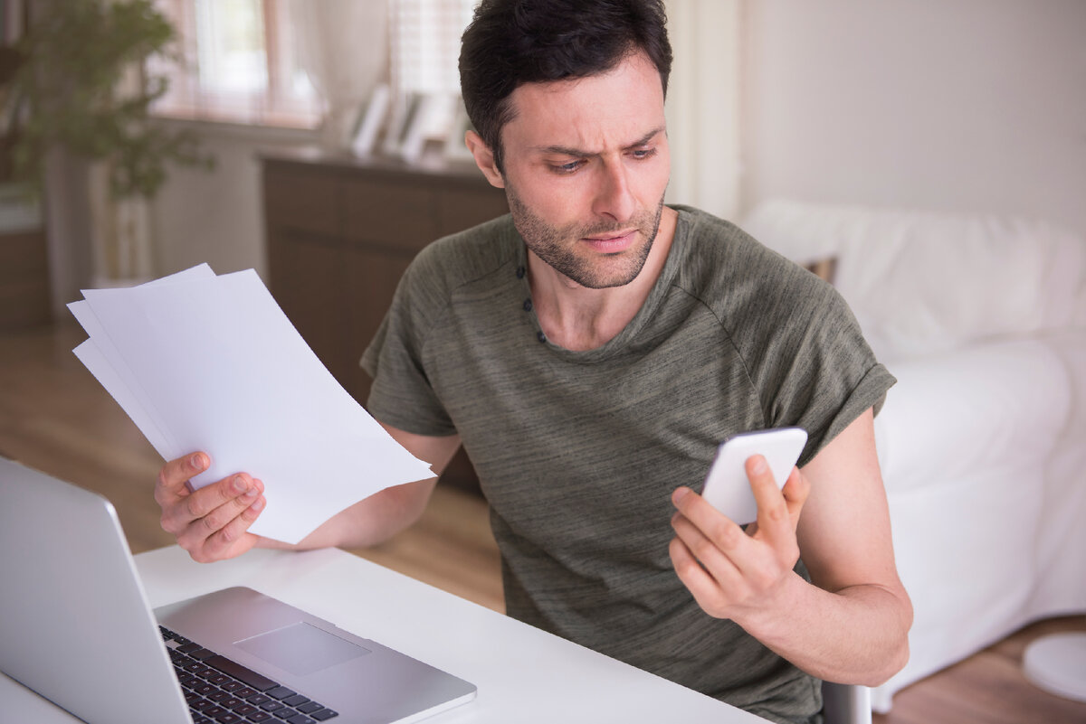 <a href="https://ru.freepik.com/free-photo/young-man-working-at-home-with-his-laptop_12231798.htm#fromView=search&page=1&position=14&uuid=176e16f9-2309-459b-9b6a-b7fff2aba558">Изображение от gpointstudio на Freepik</a>