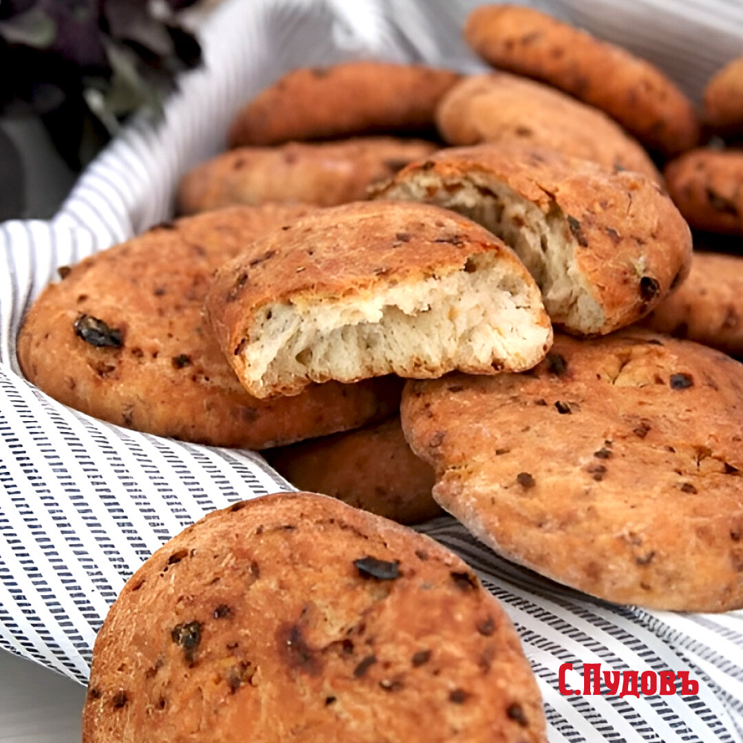 Мини-пышки с сушеными томатами по-итальянски