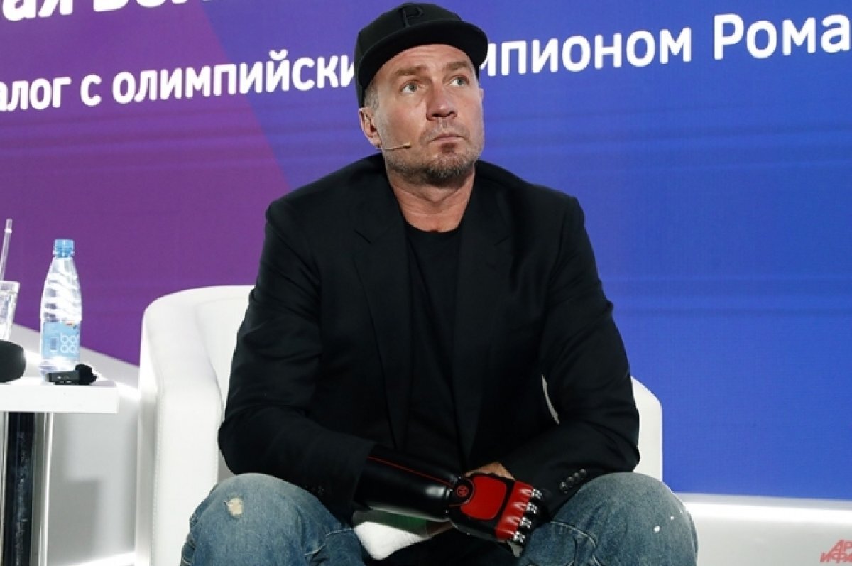    Сам спортсмен и его коллеги уверены, что выкарабкаться из трудной ситуации ему помогла супруга Оксана Домнина