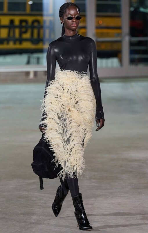 Обуви много не бывает!