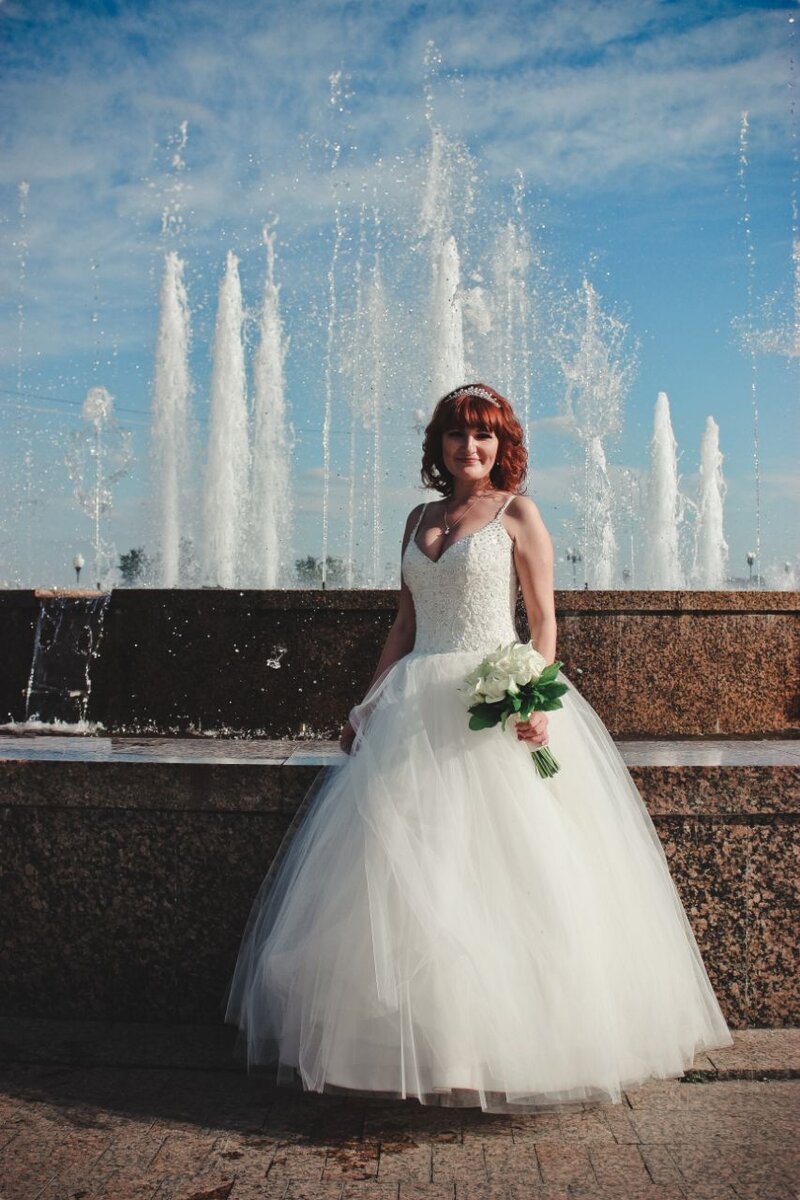 Фото от фотографа. На телефон бы было то же самое.