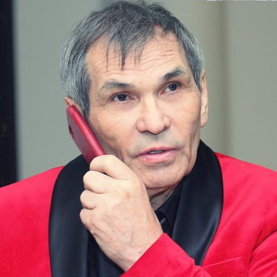     Бари Алибасов попал в реанимацию
