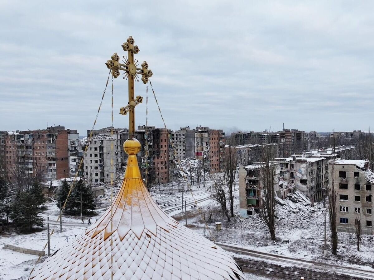    Разрушенные жилые дома на одной из улиц в Авдеевке© РИА Новости / Министерство обороны РФ