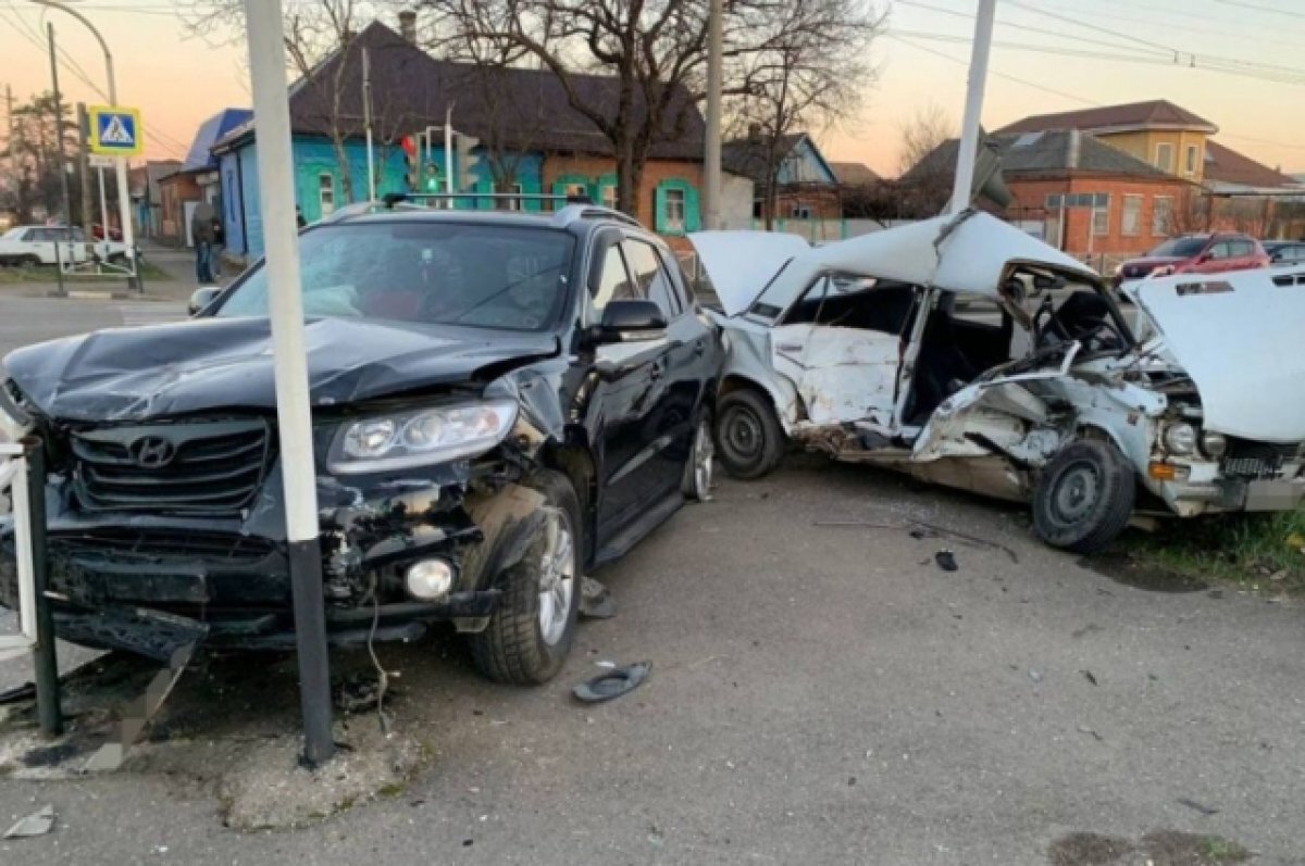    В Майкопе в аварии погибла 19-летняя девушка