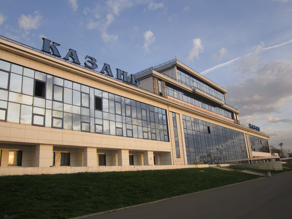 Казань. Речной вокзал (фото автора)