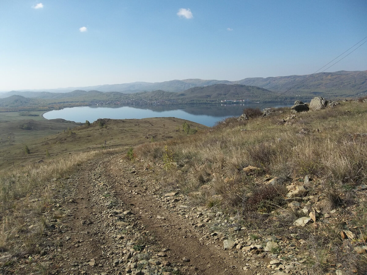 1 километр в 1000 раз больше. тысячных километров. тысячных километров. сколько клемметр. единицы длины.