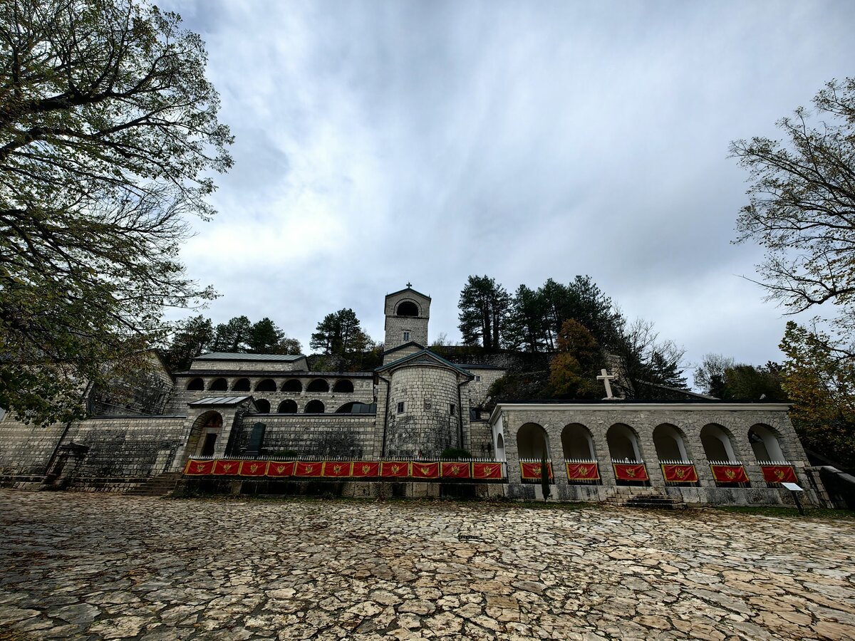 Цетинский монастырь
