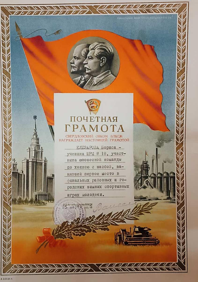 отец самый дорогой человек. мой папа самый. мой отец самый лучший дорогой. каждому нужен папа а не слово стих. каждому человеку нужен папа.