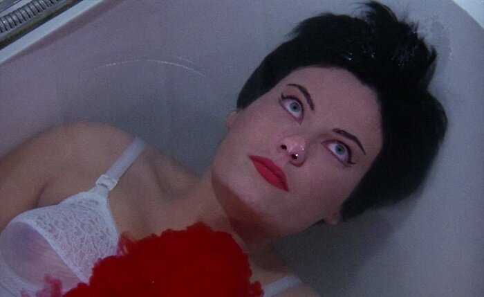 кадр из фильма "Шесть женщин для убийцы"