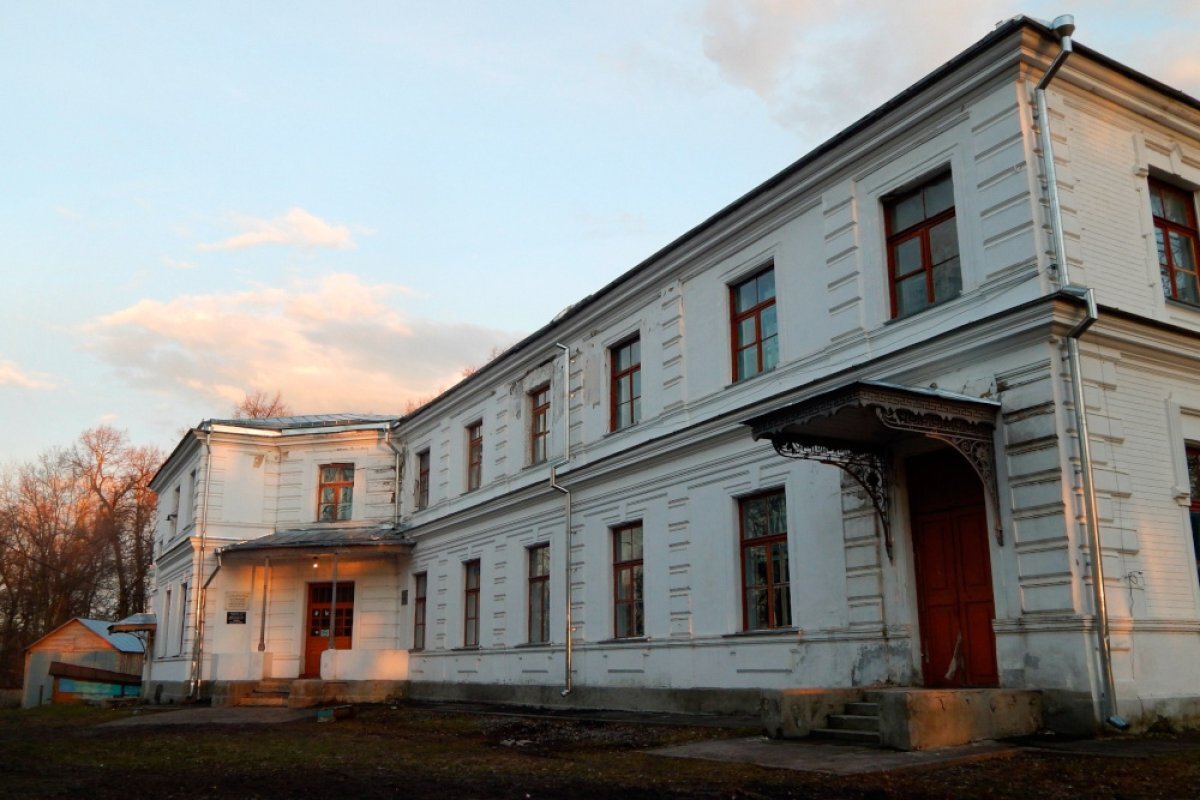    О возрождении усадьбы говорят давно...